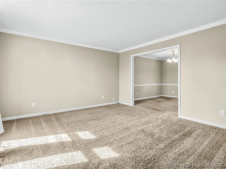2201 Glenn Abbey — Photo 6