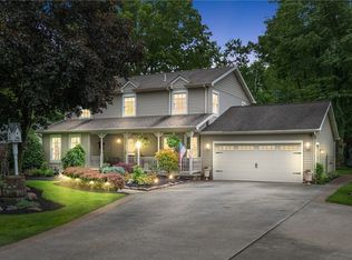 150 Greenfield Rd, New Castle, PA 16105