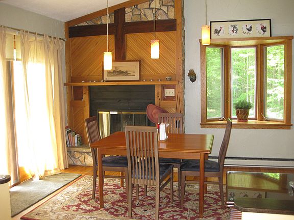 working fireplace / sliders