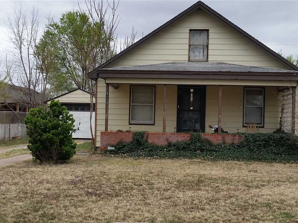 2nd image of 311 SW 3rd St