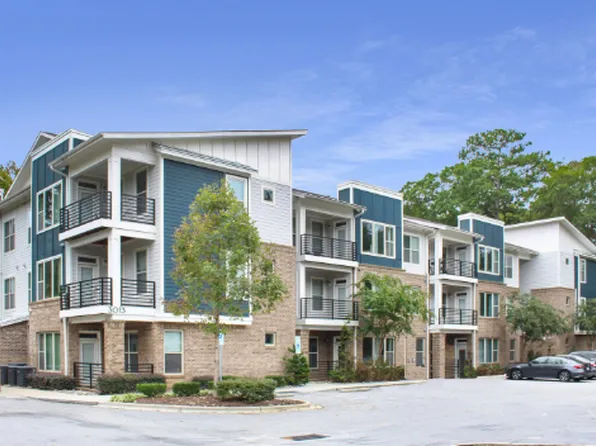 Riverwalk Apartments at Centennial Connected Living Near NC State