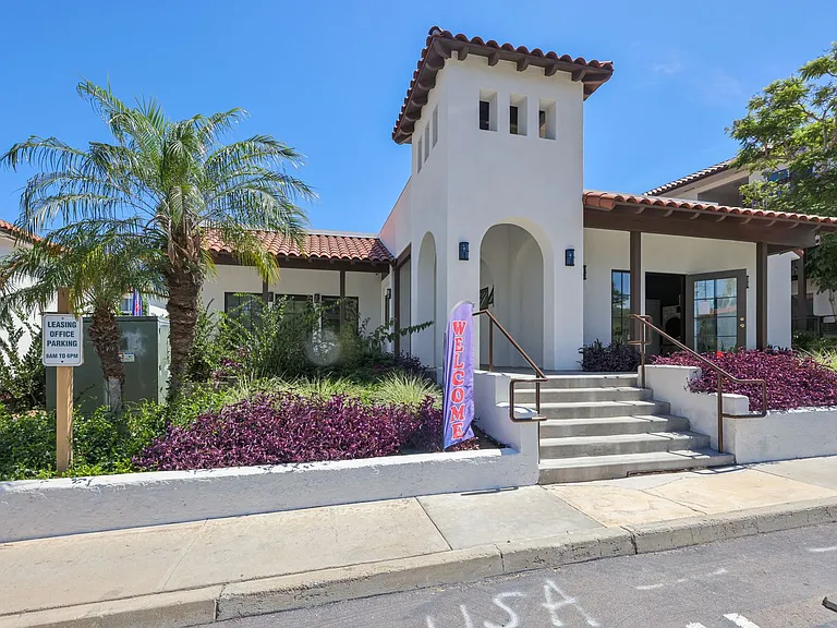 Mesa Palms Apartments — Photo 15