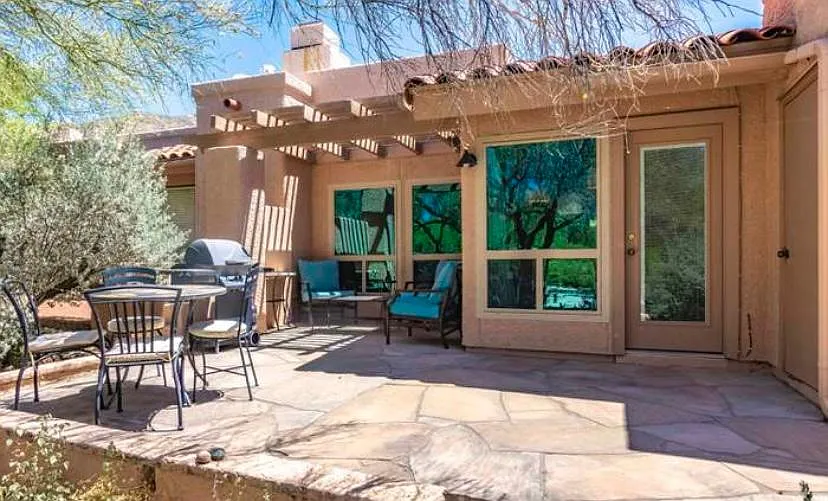 7601 N Calle Sin Envidia — Photo 2