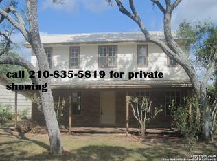 115 Oak Park Rd, Adkins, TX 78101