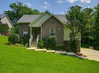 130 Forest Retreat Rd #A, Hendersonville, TN 37075