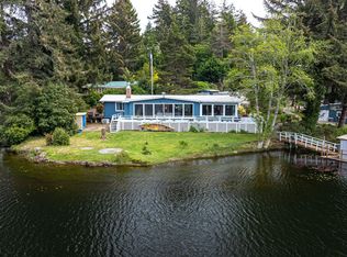 70214 Lakewood Rd, North Bend, OR 97459