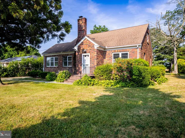 602 S Brewster Rd, Vineland, NJ 08360