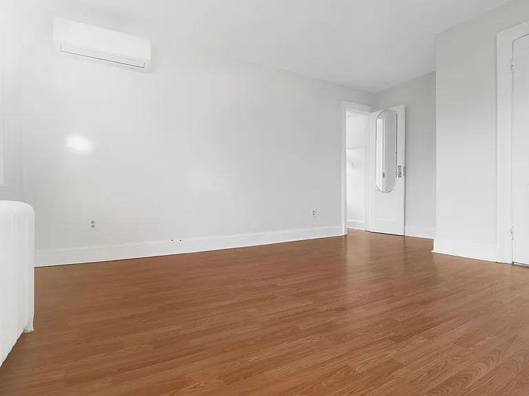 426 Columbia Ave #2 — Photo 12