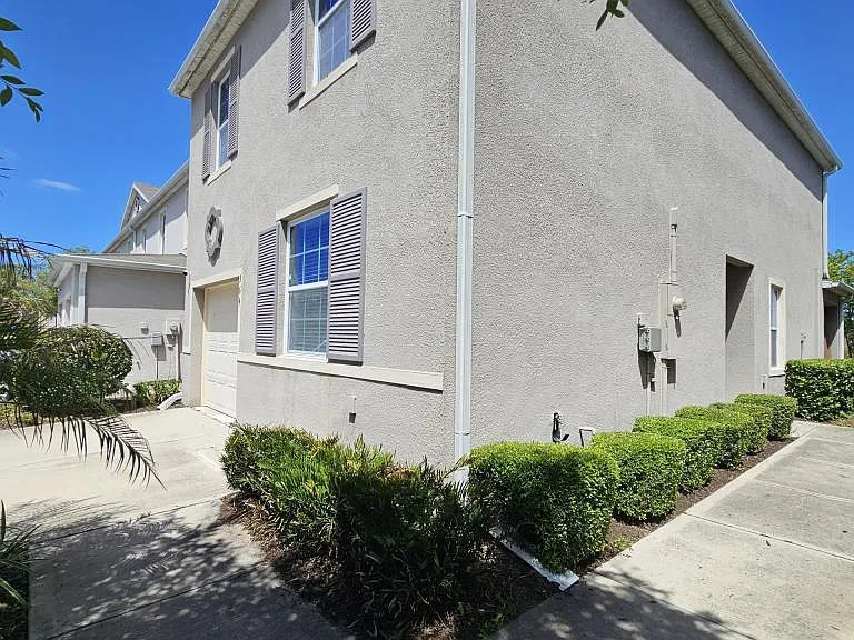 364 Arbor Lakes Dr — Photo 2