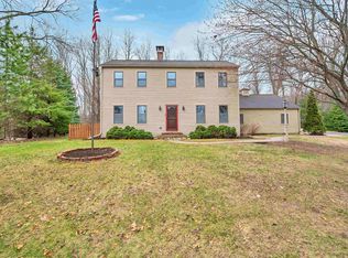 3351 Oak Forest Dr, Green Bay, WI 54313