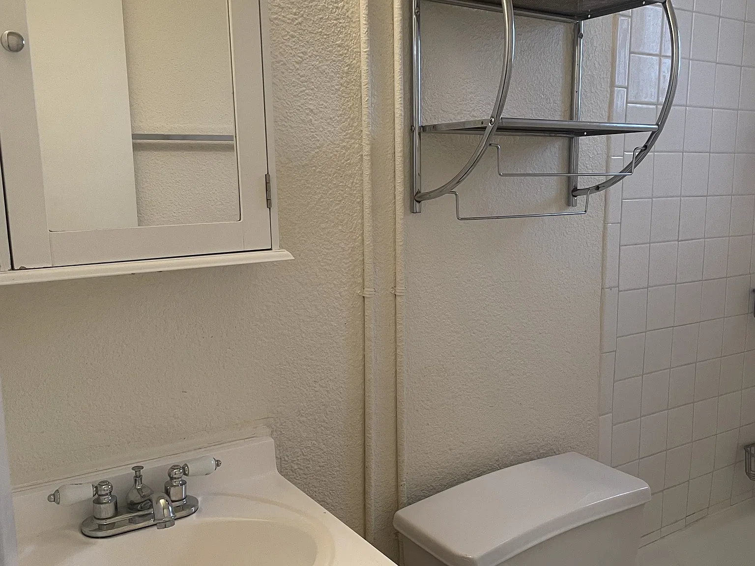 1120 Lead Ave SW — Photo 4