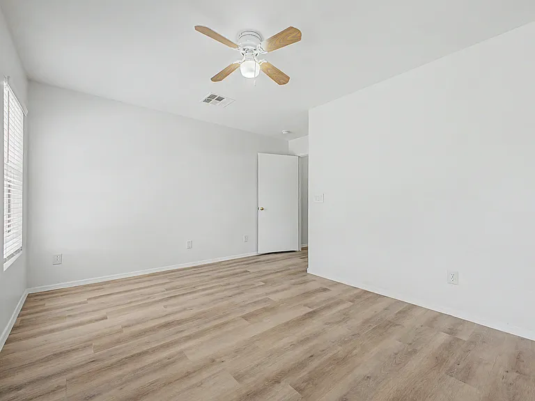 22820 W Papago St — Photo 16