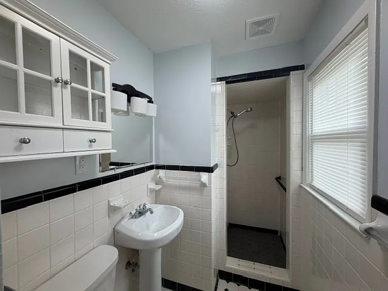 434 Crystal Dr — Photo 15