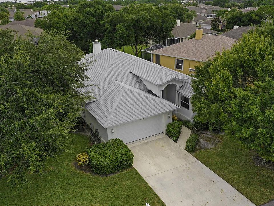 1st image of 509 NW Lambrusco Dr