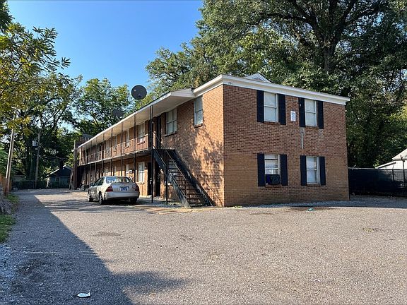 2nd image of 797 Richmond Ave APT 2