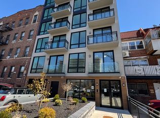 379 Ocean Pkwy APT 4A, Brooklyn, NY 11218