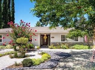 11261 Denivelle Pl, Tujunga, CA 91042