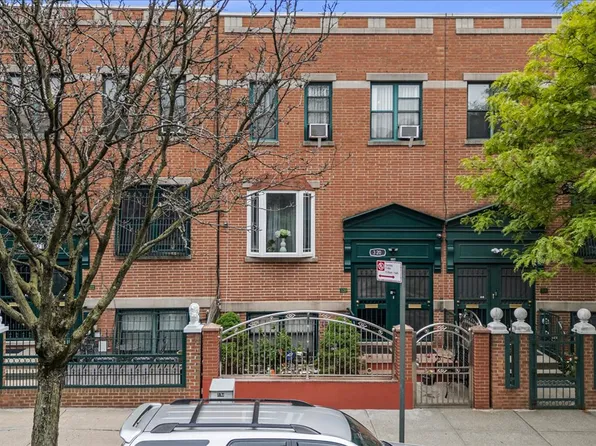 320 Marion Street image 1 of 26