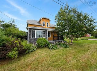 626 Saint Joseph St, New Waterford, NS B1H 4G6