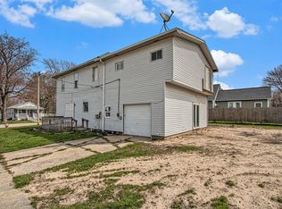 202 Poplar St, Three Oaks, MI 49128