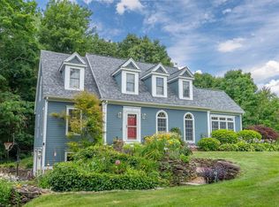 2 Sloans Brook Dr, Exeter, NH 03833
