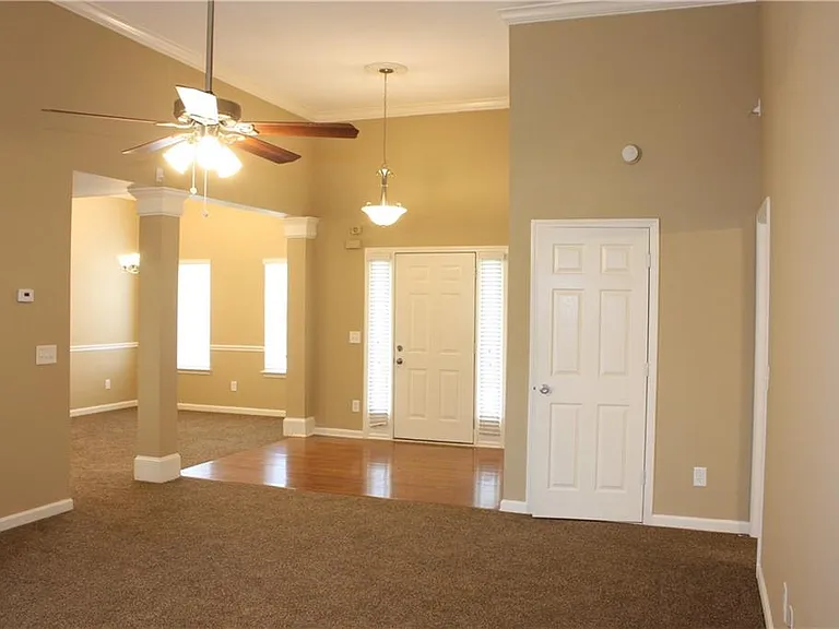 6547 Boulder Crest Ct — Photo 4