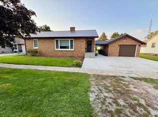 107 Norton St, Cabery, IL 60919