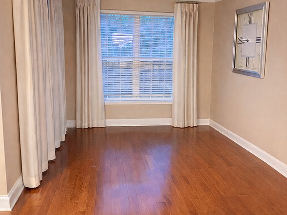 4th image of 196 Goldsborough Dr #50