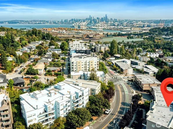 3221 SW Avalon Way #413, Seattle, WA 98126