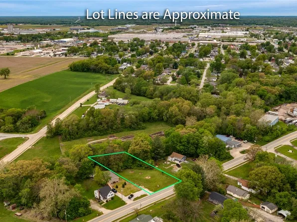 1305 S Willow St, Effingham, IL 62401