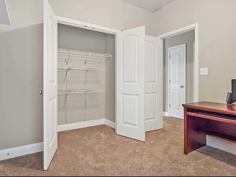 2492 Bentridge Dr W — Photo 15
