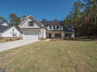 159 Wolf Creek Cv, Lagrange, GA 30240