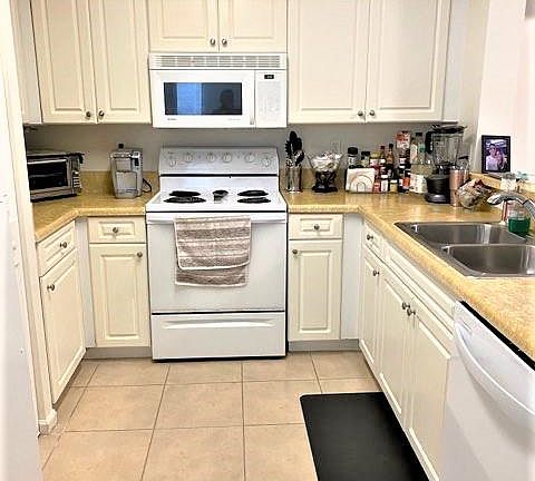 4th image of 1195 Wildwood Lakes Blvd #6-103