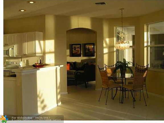 4th image of 6182 NW 45th Ave