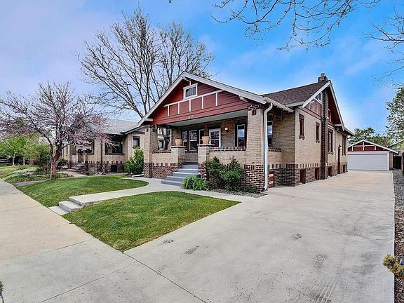 4th image of 1418 Perry St