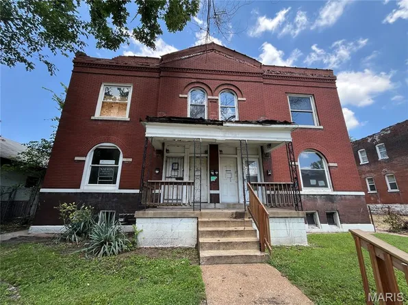 4149 Labadie Ave, Saint Louis, MO 63115