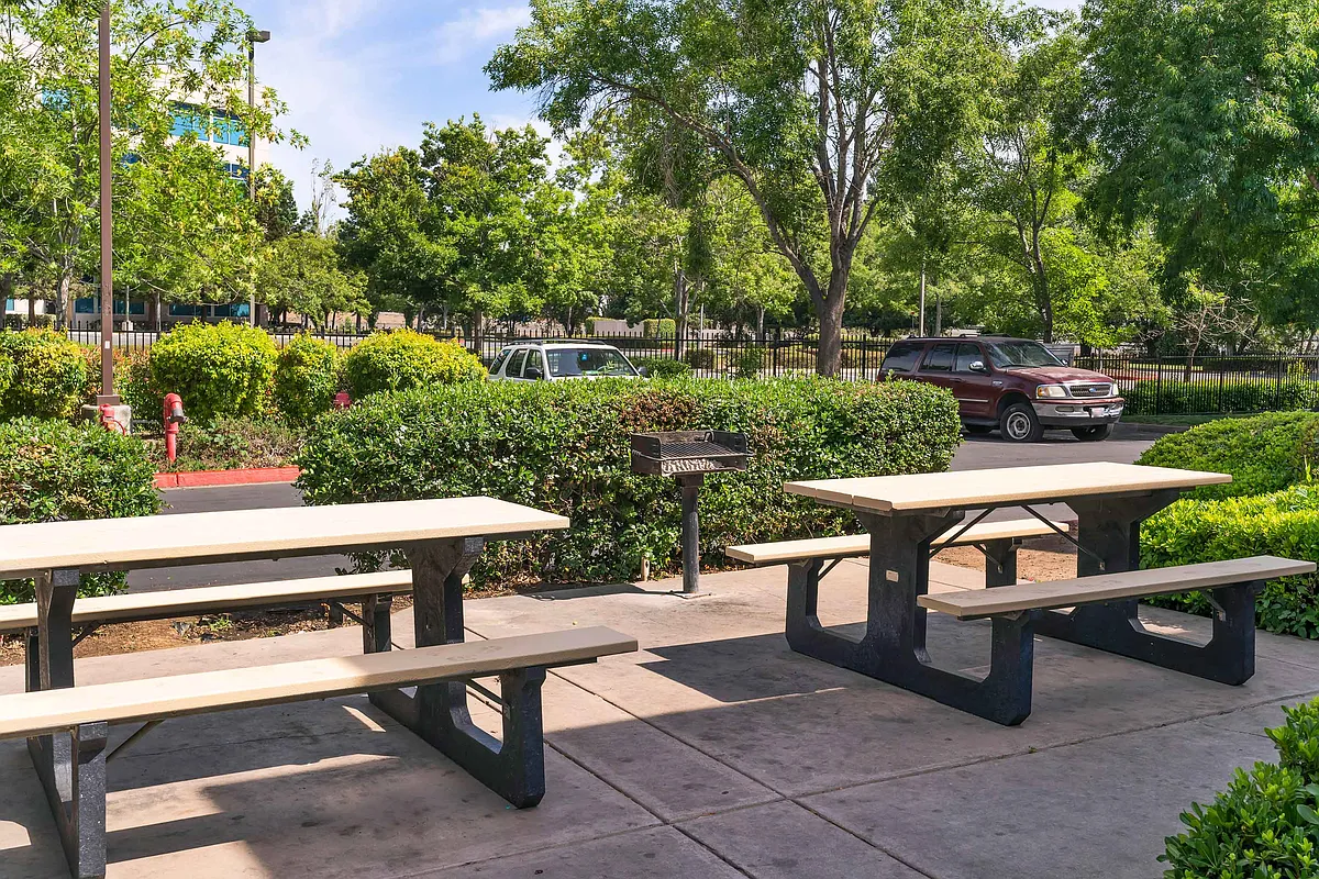 Exterior - Sacramento - South Natomas