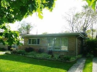 8126 Central Ave, Morton Grove, IL 60053