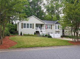 1127 Mountain Springs Dr NW, Kennesaw, GA 30144