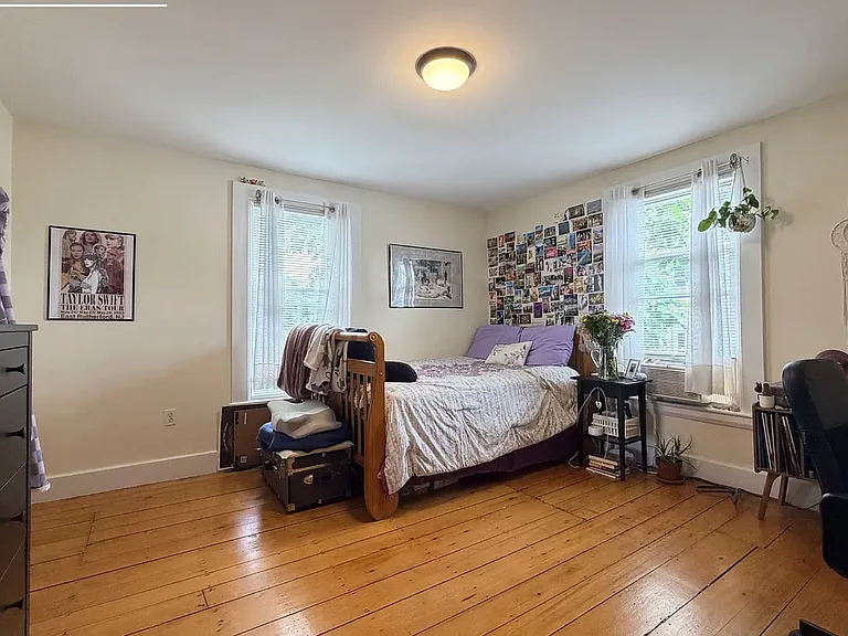 22 Eastburn St — Photo 7