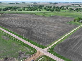 Cleveland St, Lennox, SD 57039