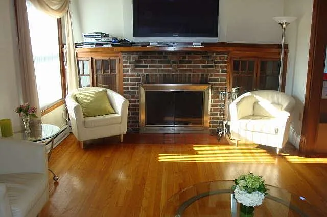 4 bed, 2.0 bath, $4,200 — Photo 2