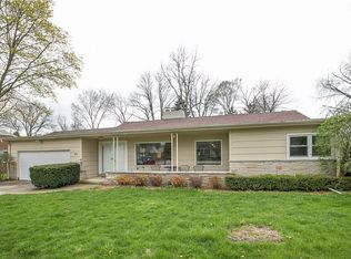 9035 N Fielding Rd, Bayside, WI 53217