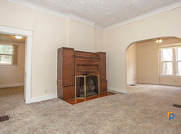 3rd image of 2145 A St APT 1