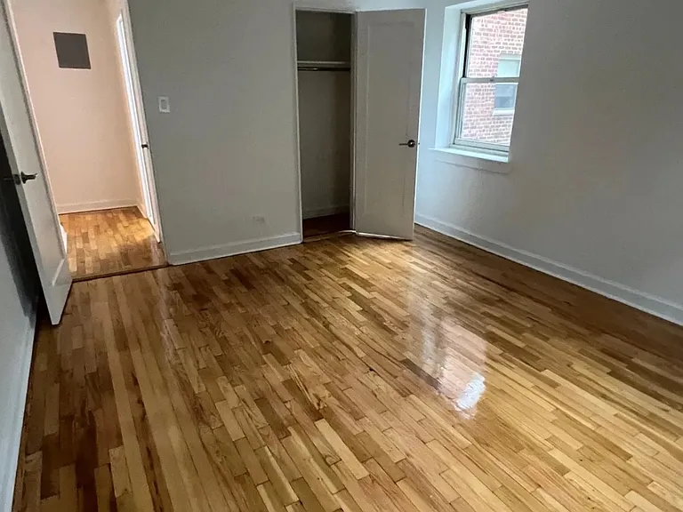 13505 Hoover Ave — Photo 7