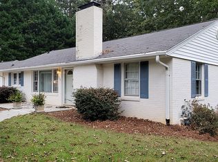 1255 Strathmore Cir, Winston Salem, NC 27104