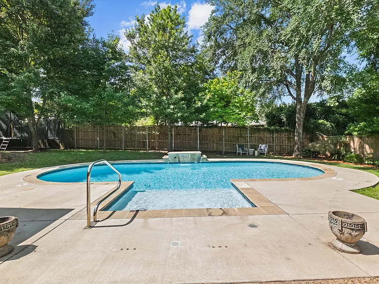 1830 Bent Tree Ln — Photo 33