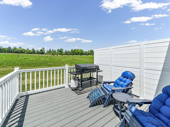 4th image of 1623 Hydrangea Way