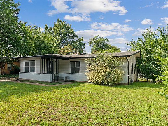 5th image of 2125 Huntington Dr