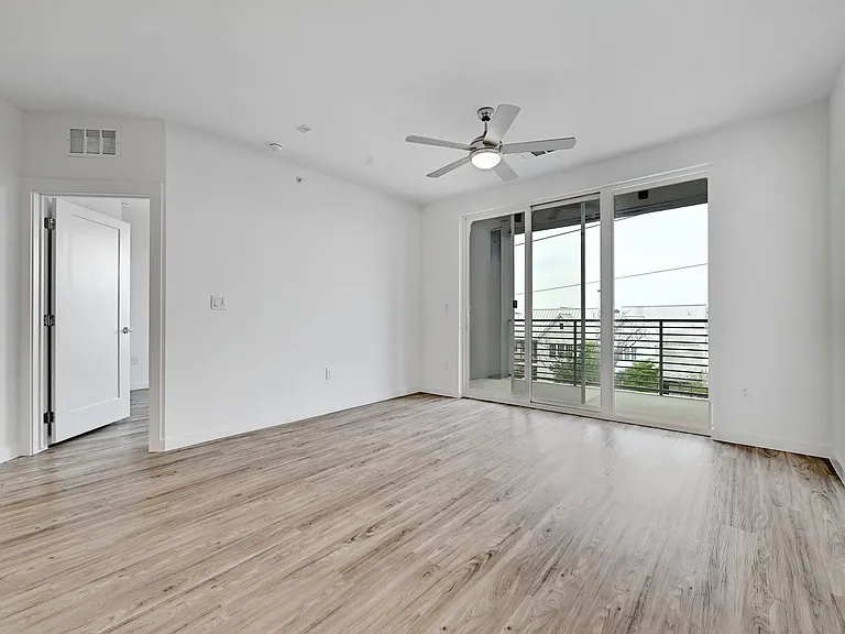 4801 Springdale Rd #1301 — Photo 16